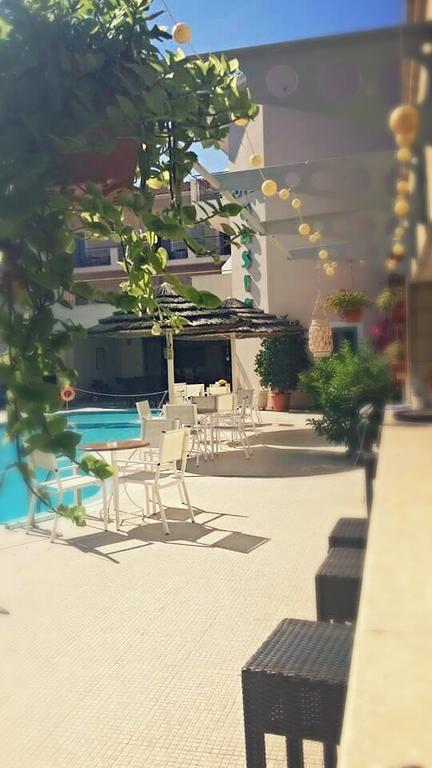 Oasis Hotel Skala  Bagian luar foto